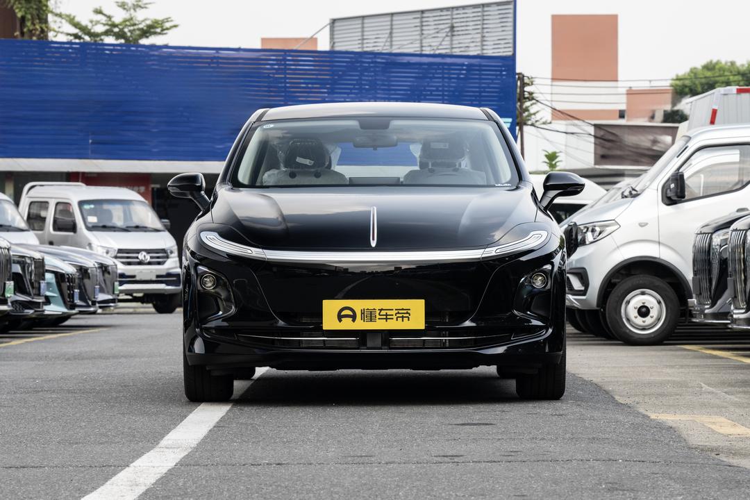 Hongqi E-QM5 2026, фото 2