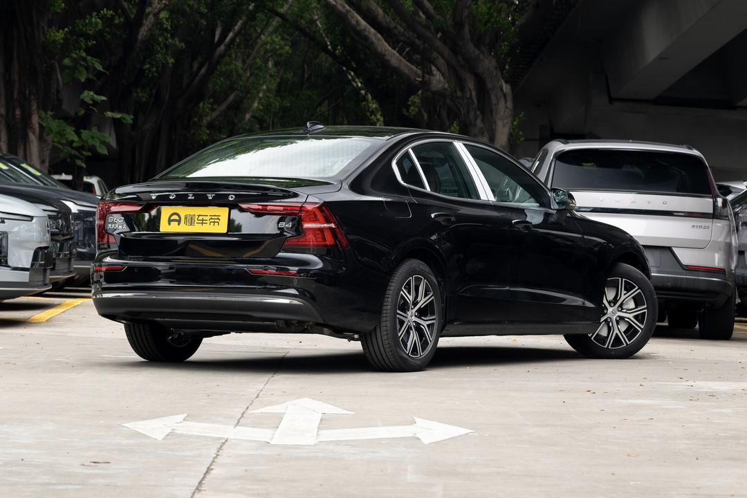Volvo S60 2026, фото 7