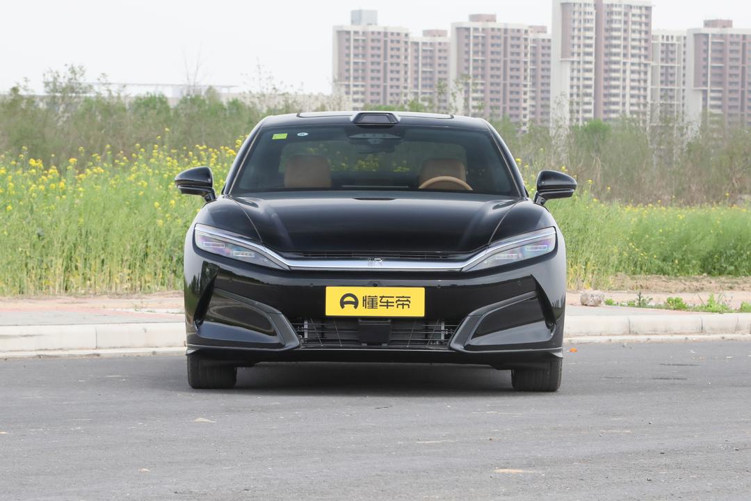 BYD Han L DM 2026, фото 2