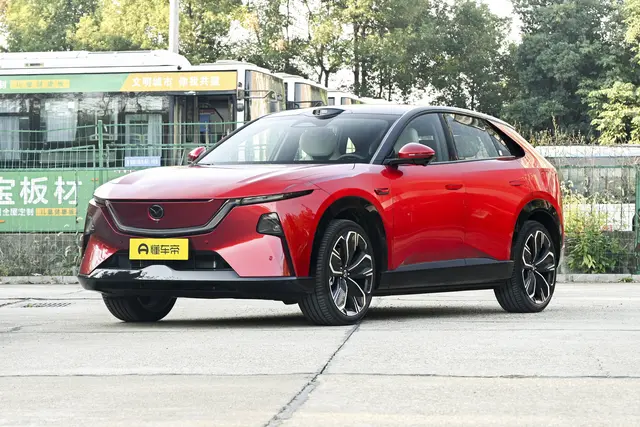 Mazda EZ-60 2026 — купить из Китая под заказ