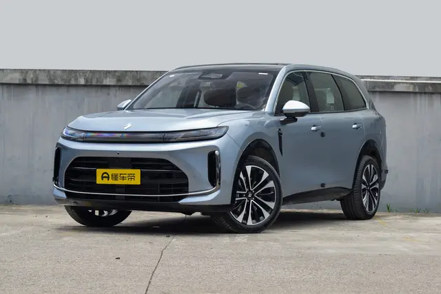 Baojun Huajing S 2026 — купить из Китая под заказ