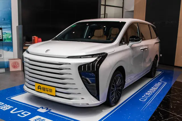 Dongfeng Starlight V9 2026 — купить из Китая под заказ