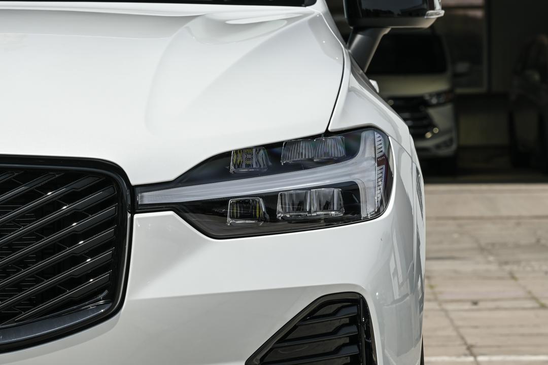 Volvo XC60 2026, фото 11
