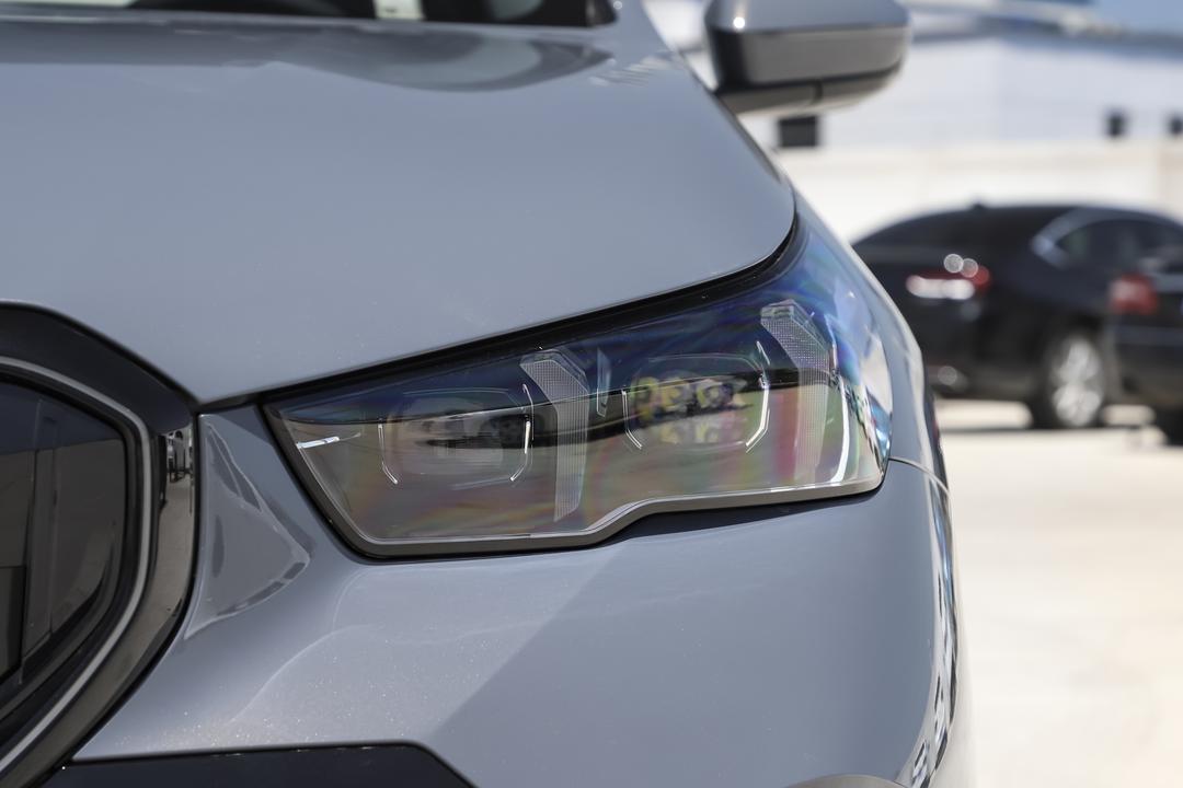 BMW 5 Series 2026, фото 11