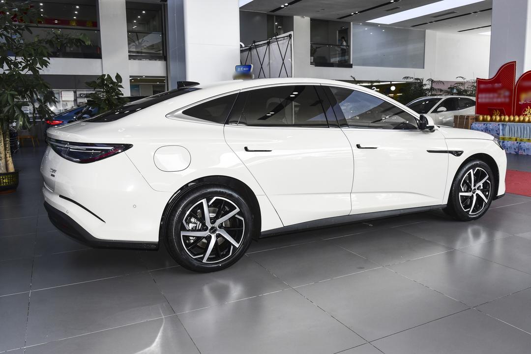 BYD Seal 07 DM 2026, фото 8