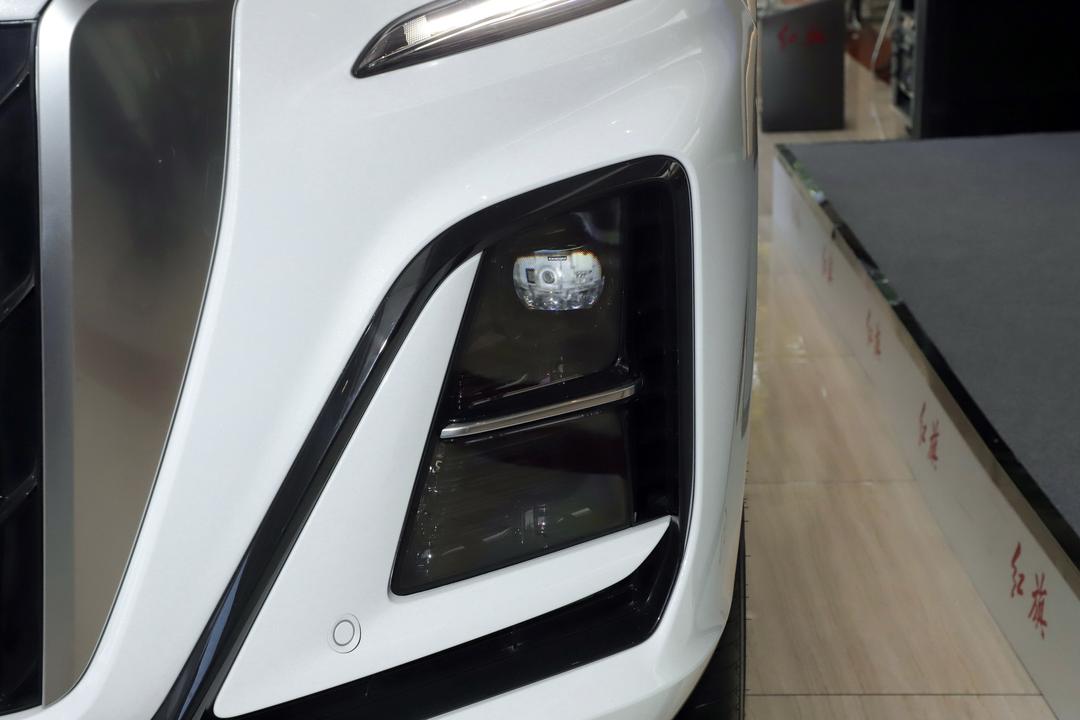 Hongqi HS3 PHEV 2026, фото 10