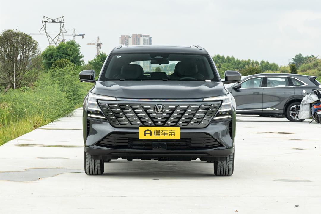 Changan CS75 PLUS 2026, фото 2