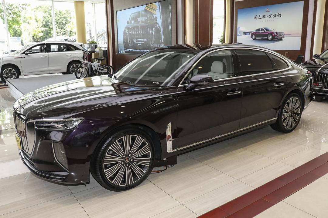 Hongqi H9 2026, фото 4