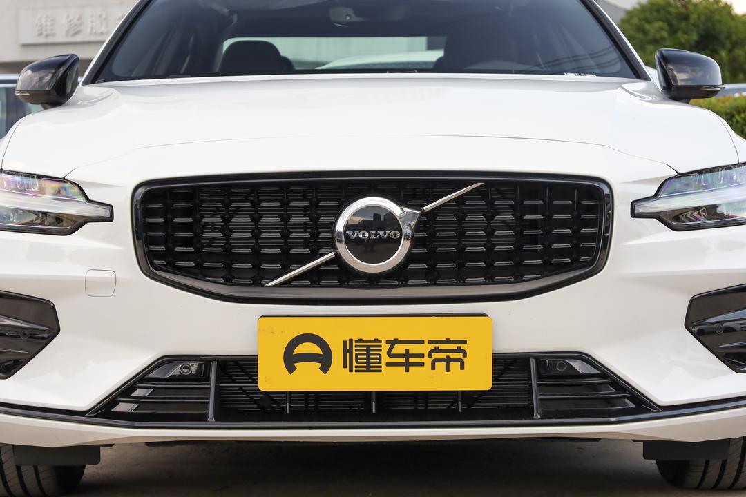 Volvo S60 2026, фото 10