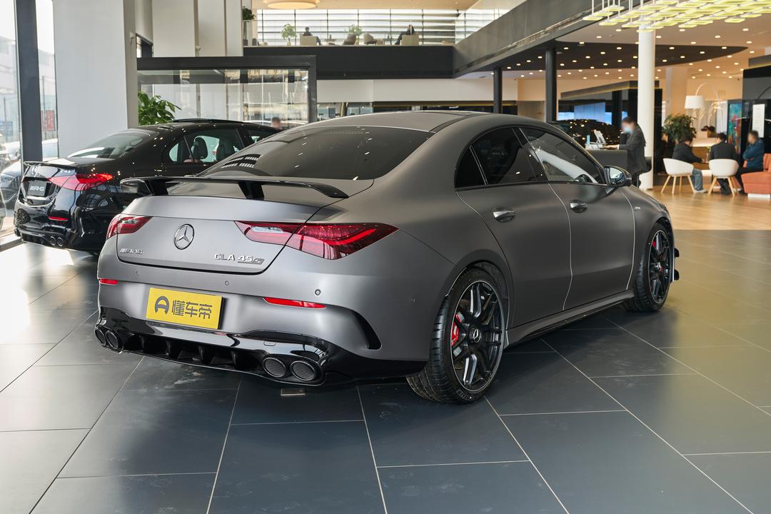 Mercedes-Benz CLA AMG 2026, фото 7