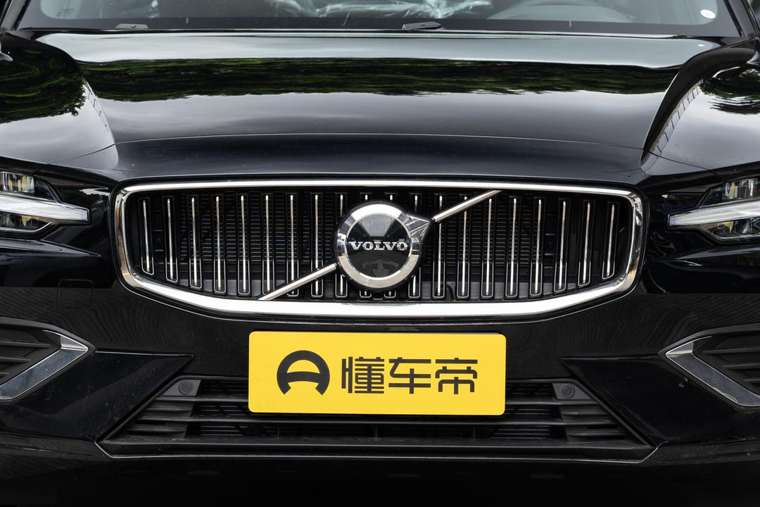 Volvo S60 2026, фото 10