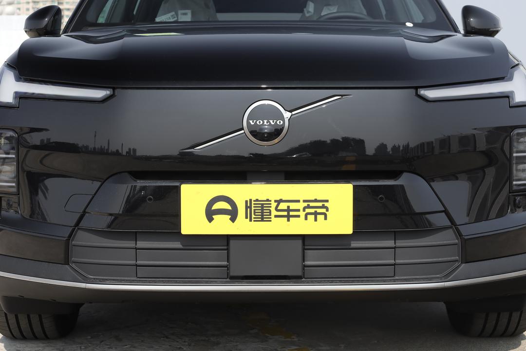 Volvo XC70 2026, фото 10