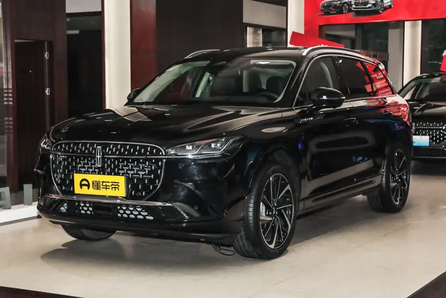 Lincoln Corsair 2026 — купить из Китая под заказ