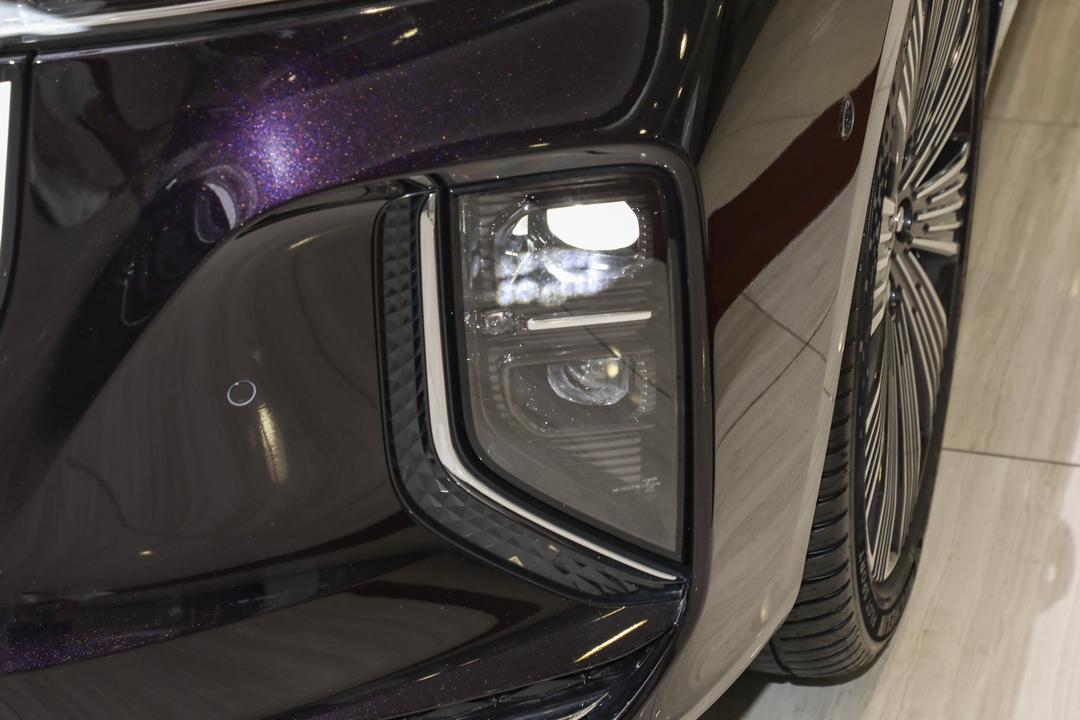 Hongqi H9 2026, фото 13