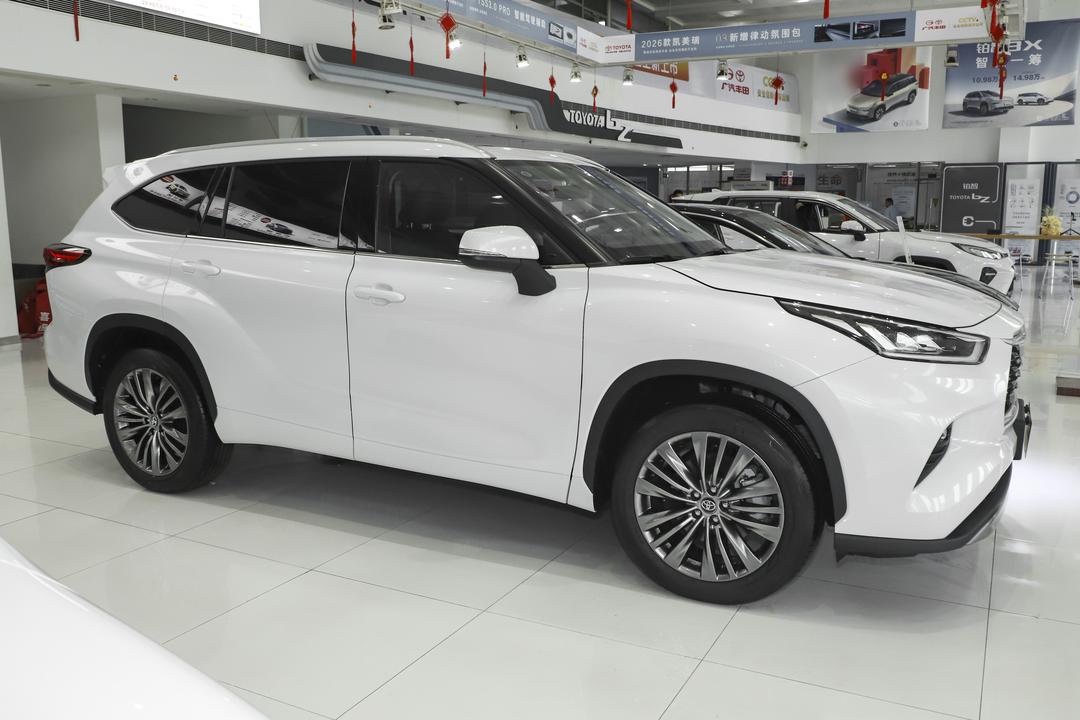 Toyota Highlander 2026, фото 8
