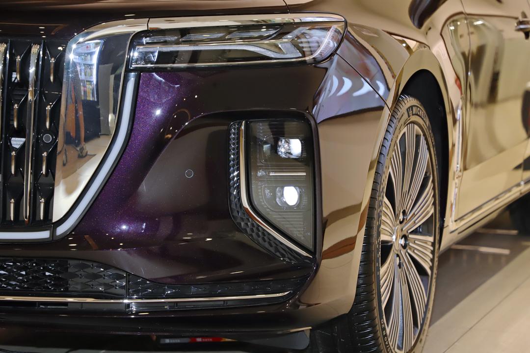 Hongqi H9 2026, фото 11