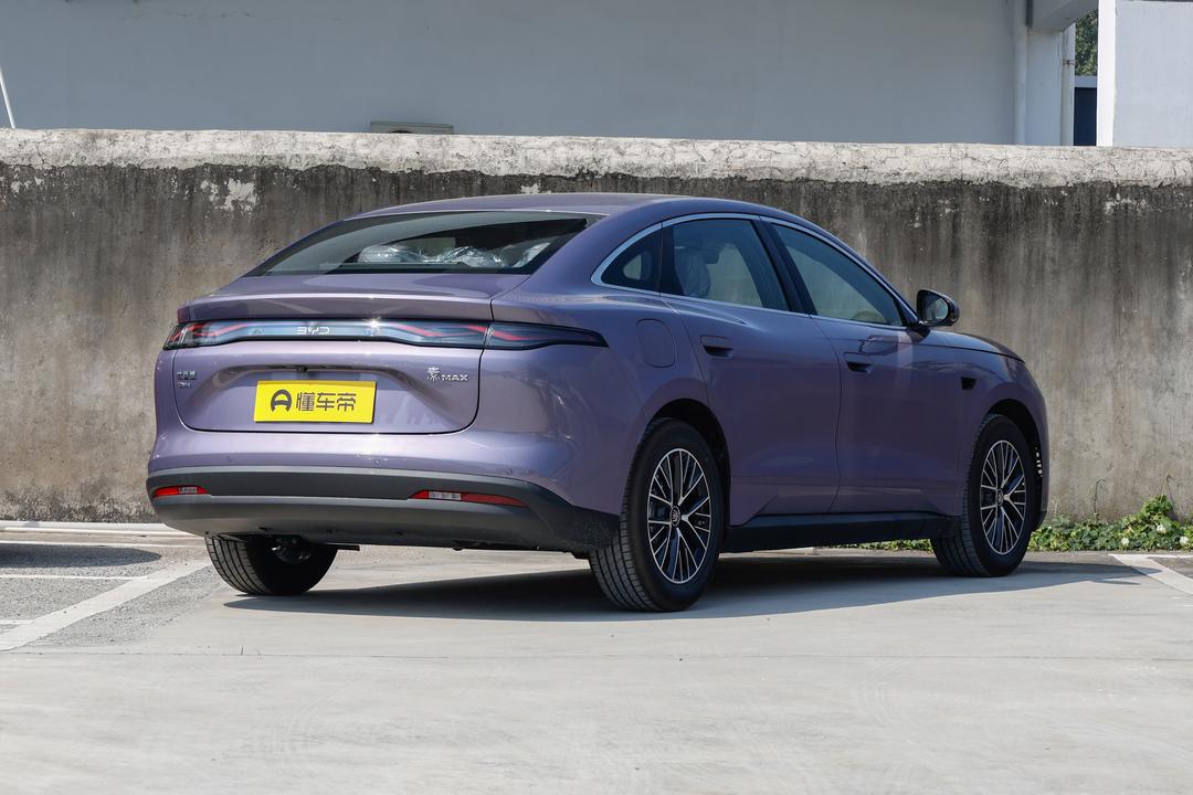 BYD Qin MAX DM 2026, фото 7