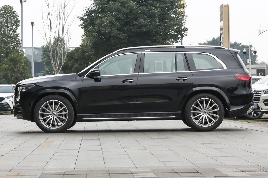 Mercedes-Benz GLS 2026, фото 4