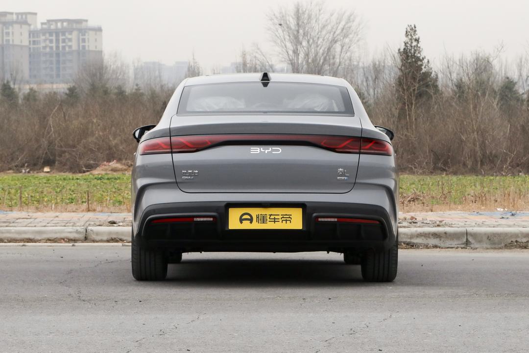 BYD Qin L DM 2026, фото 6