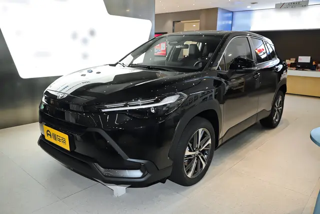 Toyota Frontlander 2026 — купить из Китая под заказ