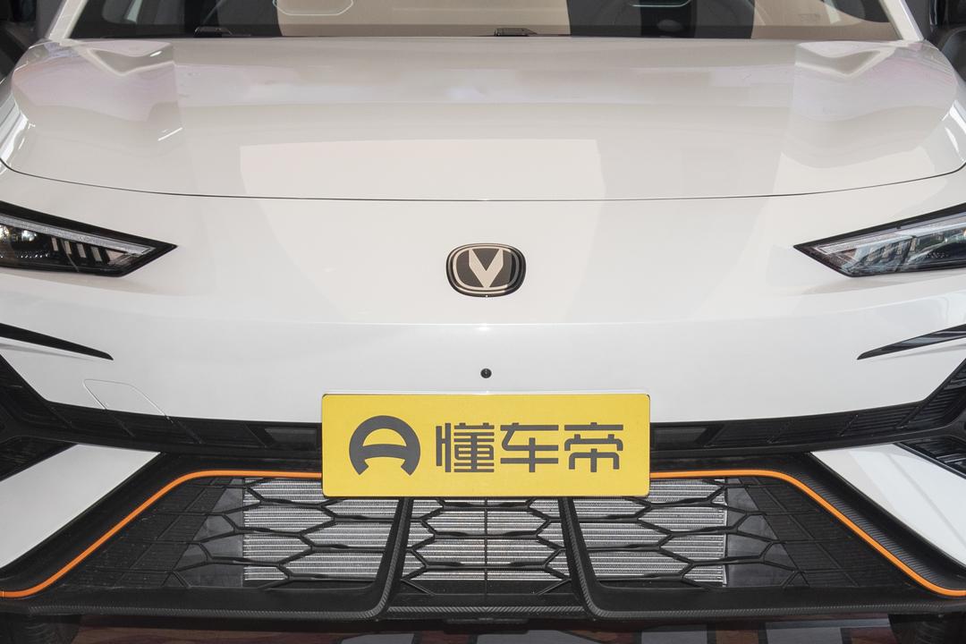 Changan UNI-V 2026, фото 10