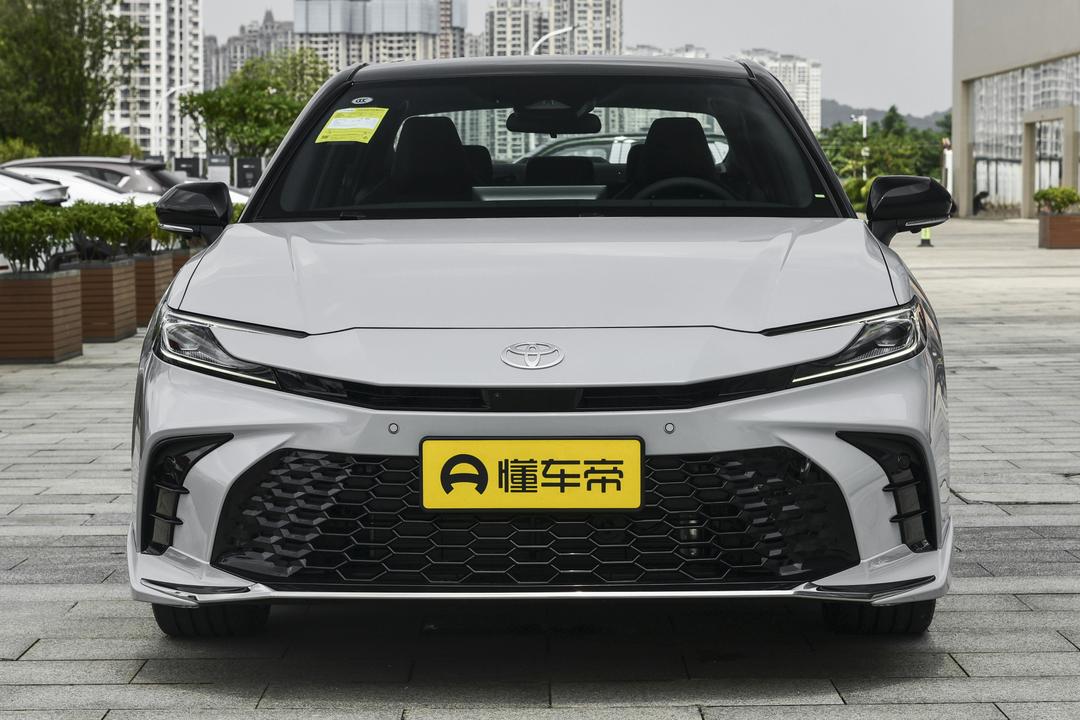 Toyota Camry 2026, фото 12