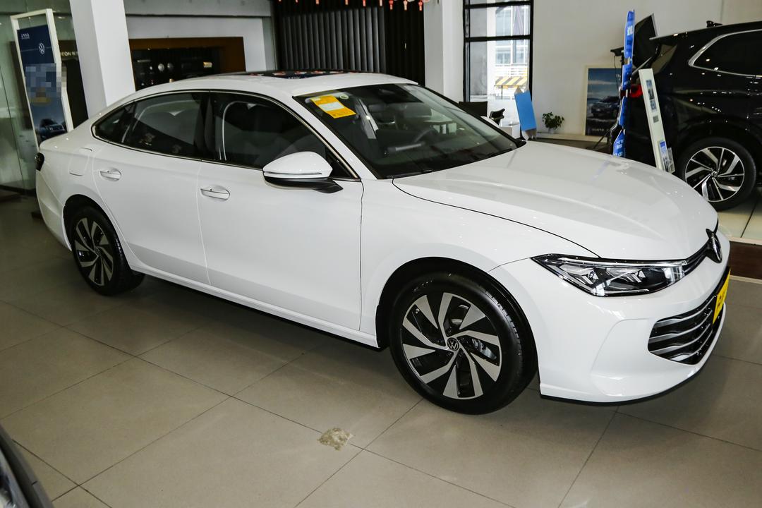 Volkswagen Passat 2026, фото 8