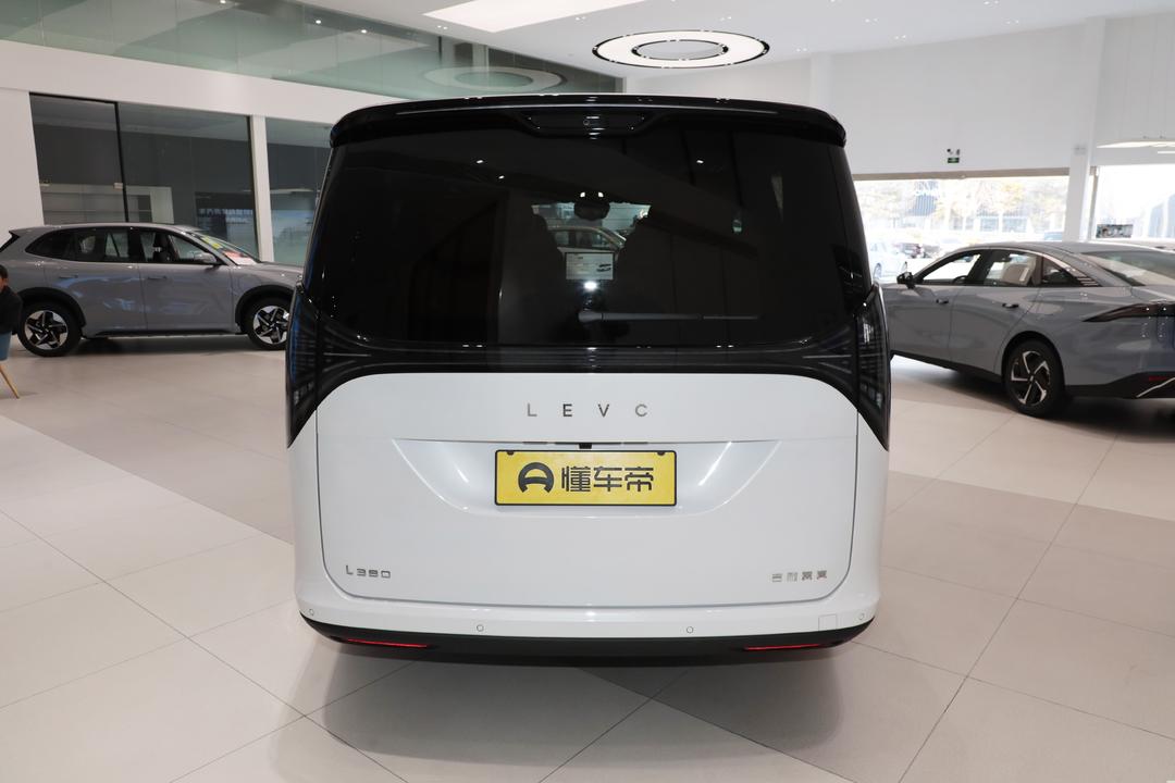 Geely Yizhen L380 2026, фото 6