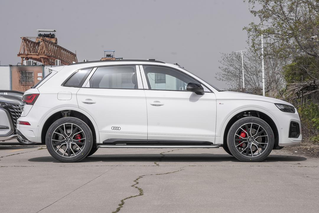 Audi Q5L 2026, фото 8