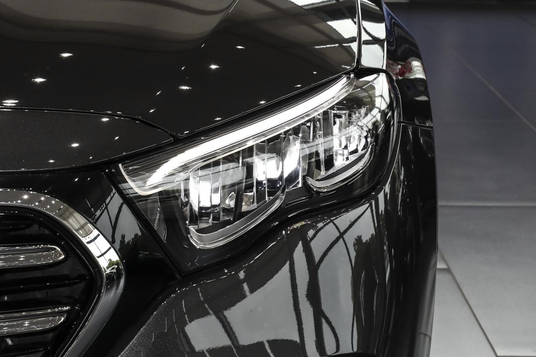Mercedes-Benz E-Class 2026, фото 12