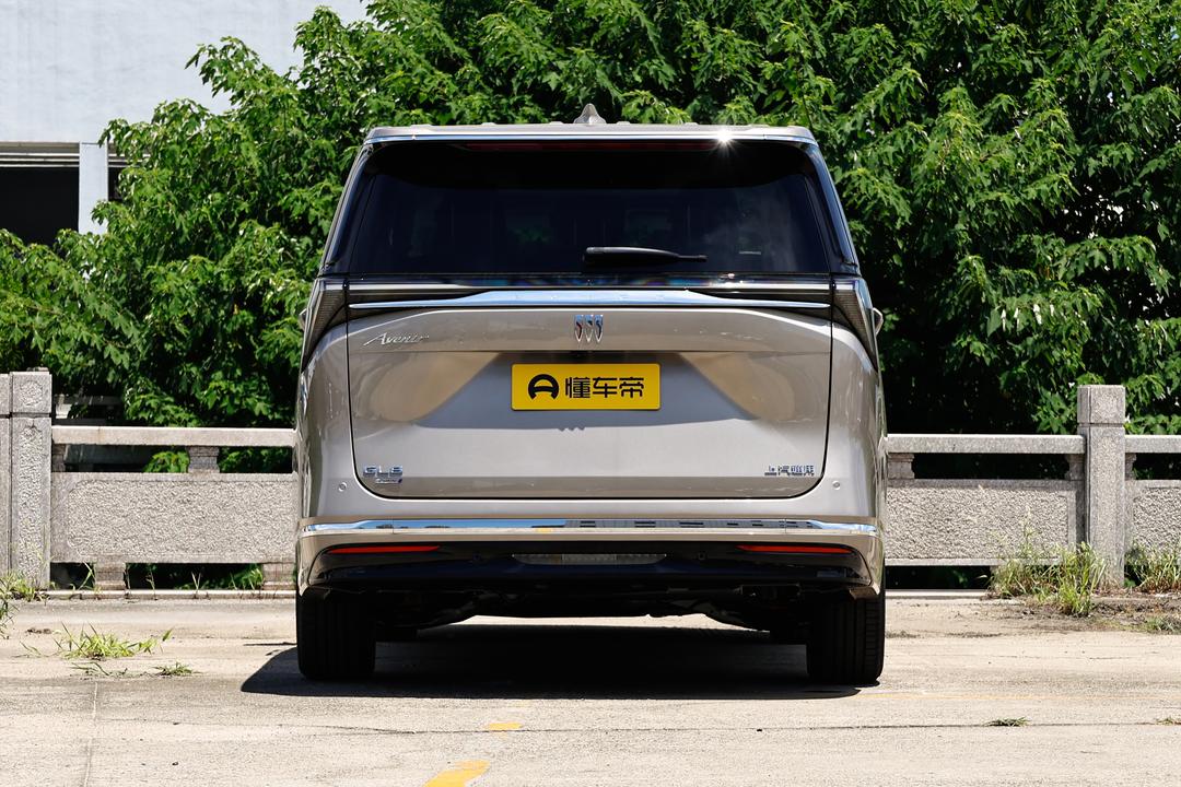 Buick GL8 PHEV 2026, фото 6