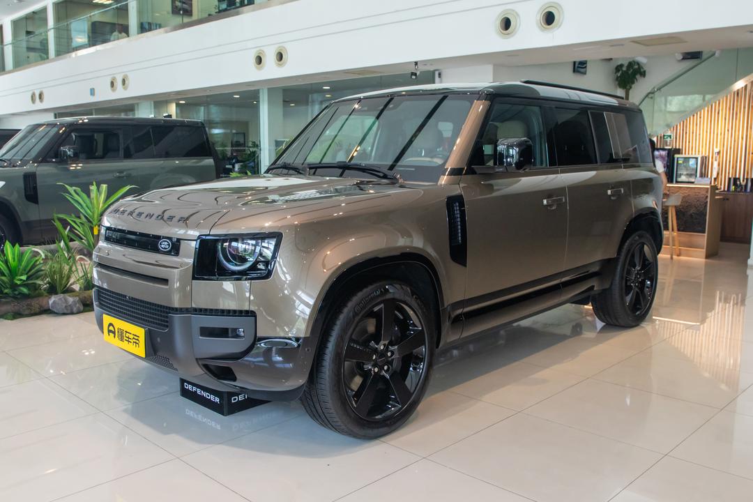 Land Rover Defender 2026, фото 1