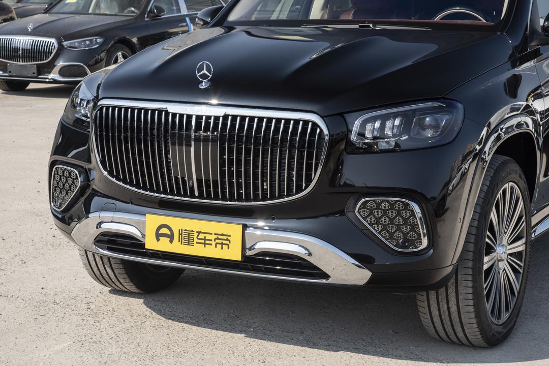Mercedes-Benz Maybach GLS 2026, фото 9
