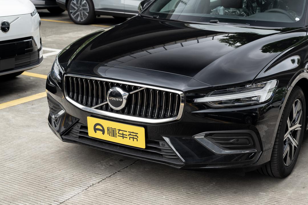 Volvo S60 2026, фото 9