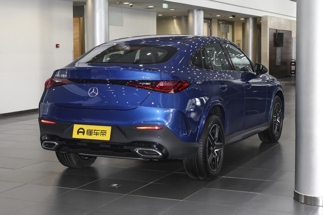Mercedes-Benz GLC Coupe 2026, фото 7