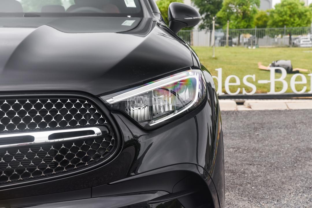 Mercedes-Benz GLC Coupe 2026, фото 11