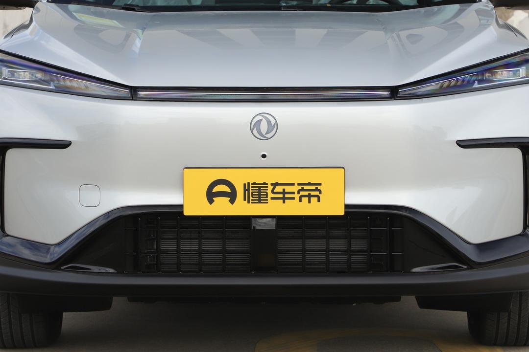 Dongfeng Aeolus L8Y 2026, фото 10
