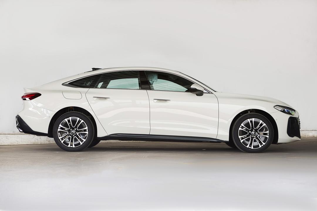 Audi A5L Sportback 2026, фото 8