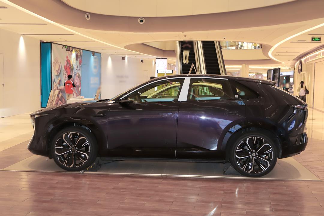 Mazda EZ-60 2026, фото 4