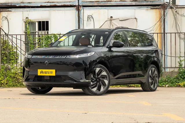 Dongfeng Yipai 008 2026 — купить из Китая под заказ