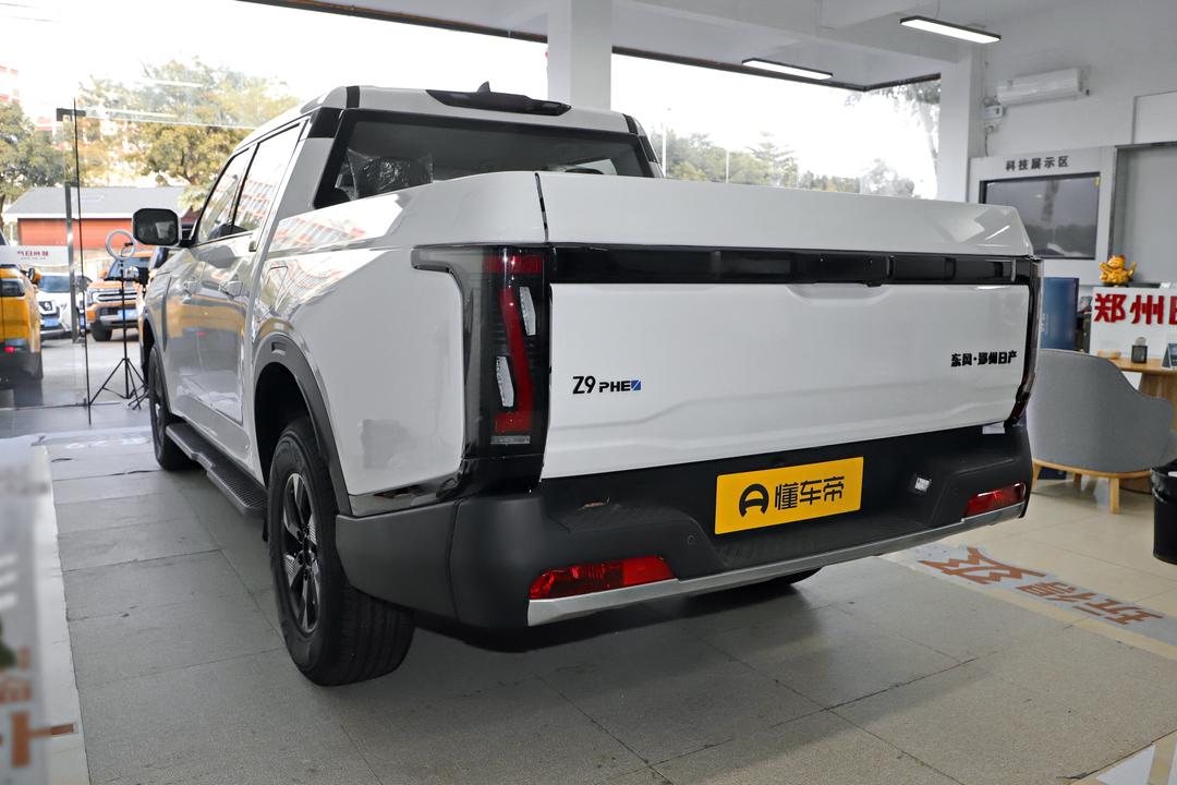 Dongfeng Zhengzhou Z9 GE PHEV 2026, фото 4