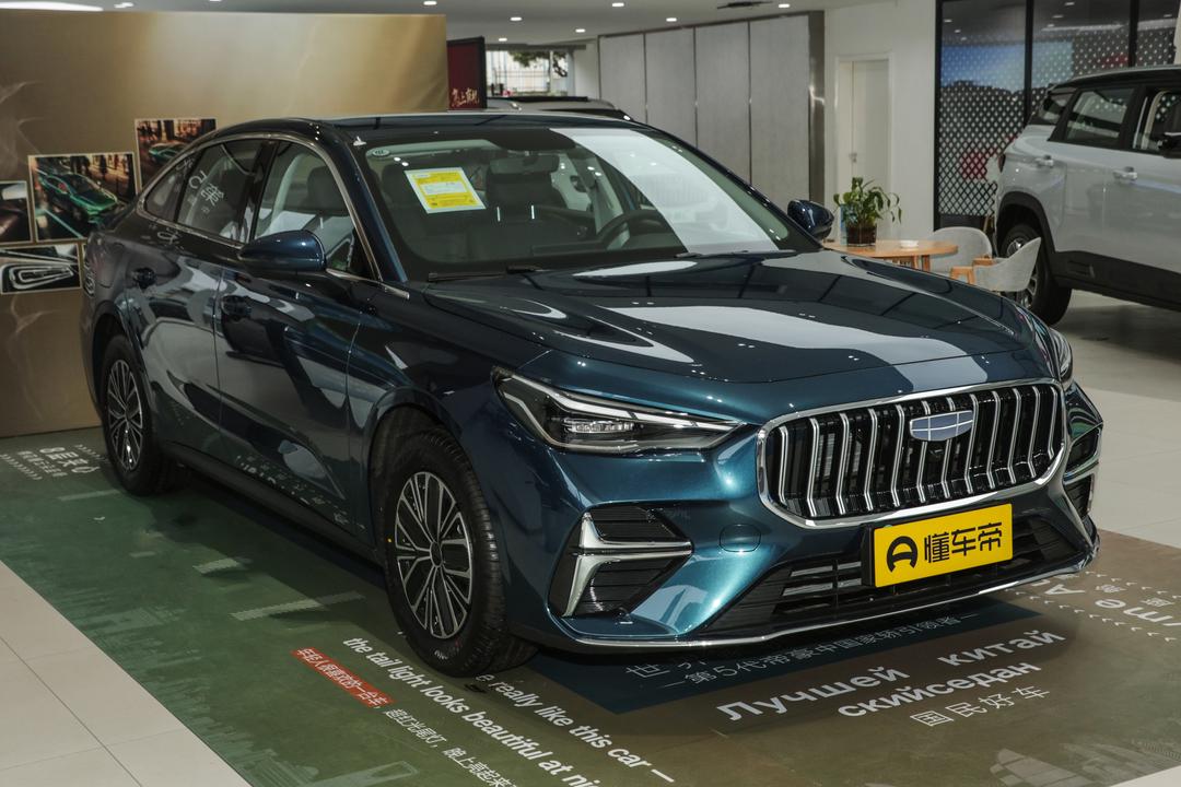 Geely Emgrand 2026, фото 3