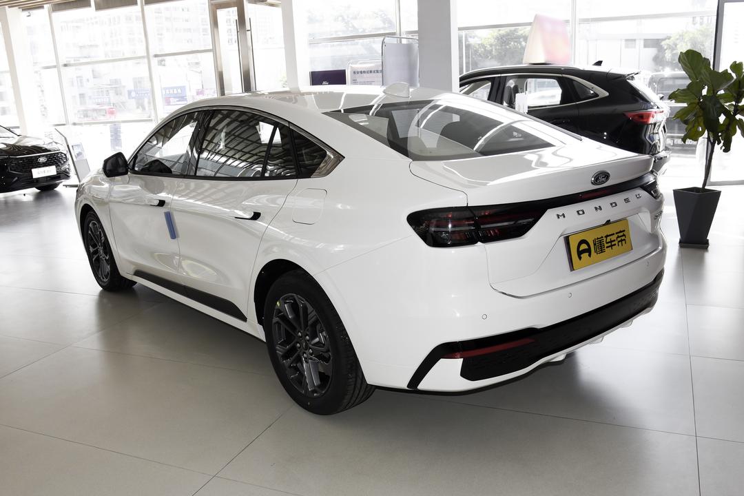 Ford Mondeo 2026, фото 5