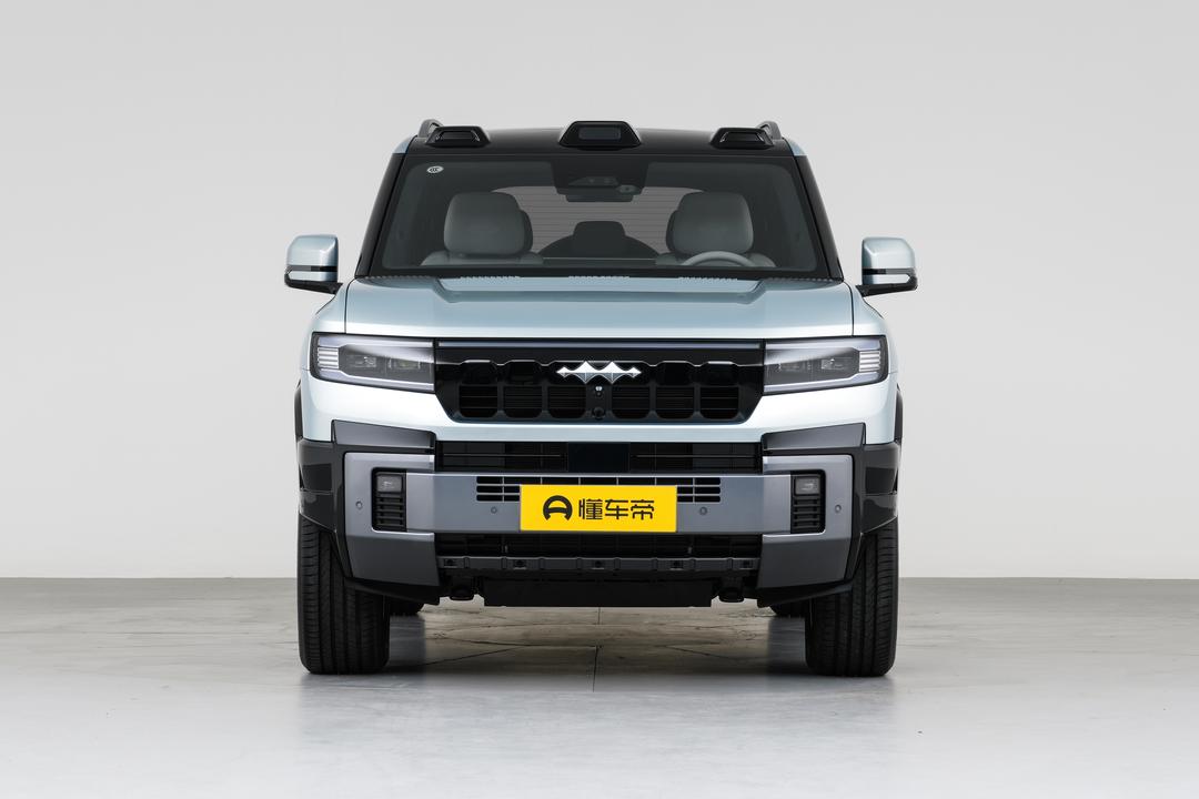 BYD Fangchengbao Leopard 8 2026, фото 2