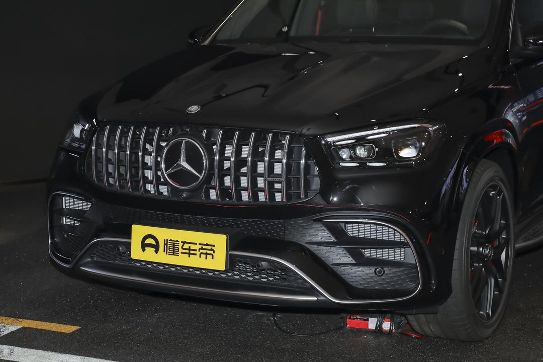 Mercedes-Benz GLE AMG 2026, фото 7