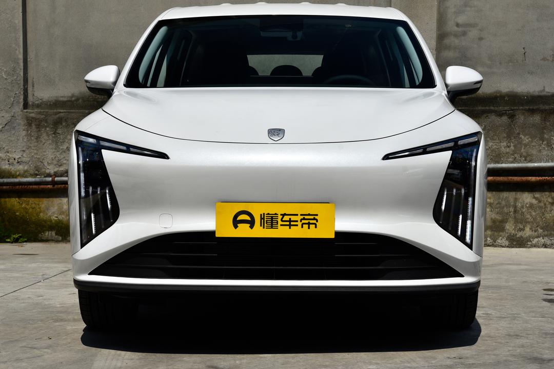 Dongfeng V6 PLUS 2026, фото 12