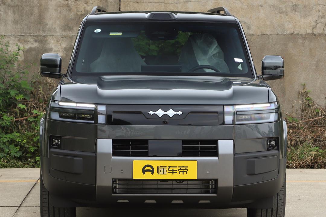 BYD Titan 7 PHEV 2026, фото 12
