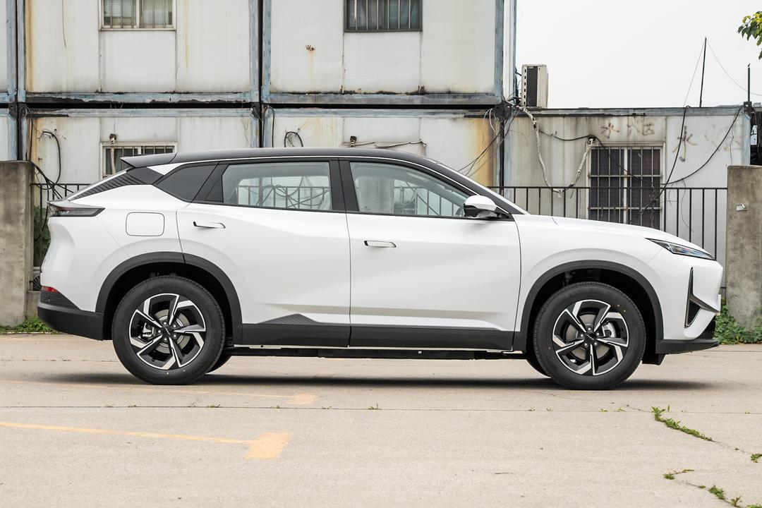 Dongfeng L7 EV 2026, фото 8