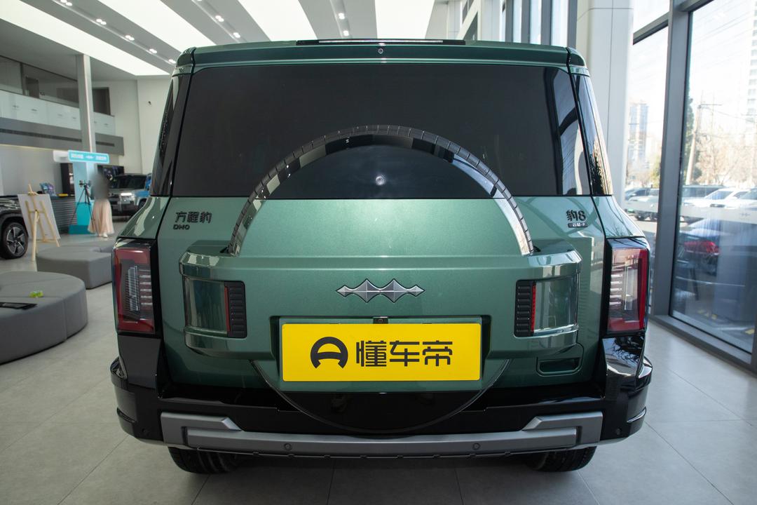 BYD Fangchengbao Leopard 8 2026, фото 6