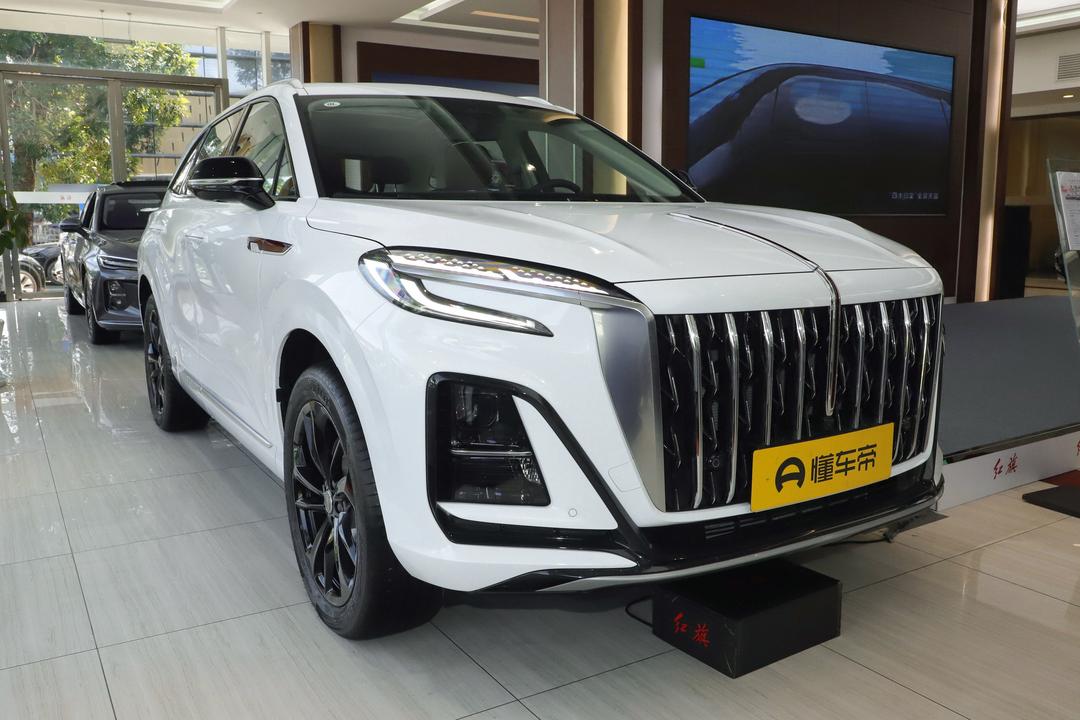 Hongqi HS3 PHEV 2026, фото 3